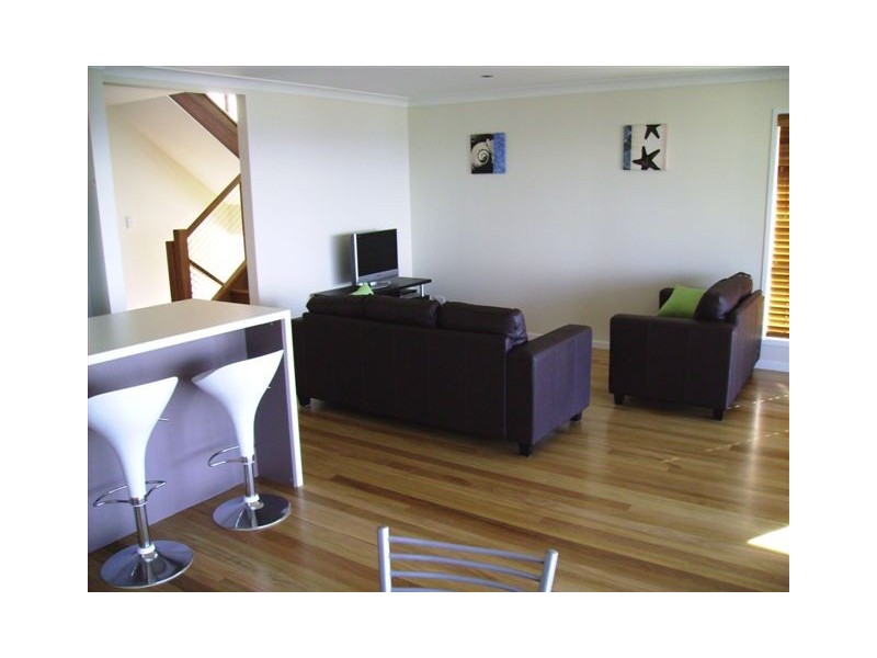4 Pratt Court, Point Lookout QLD 4183