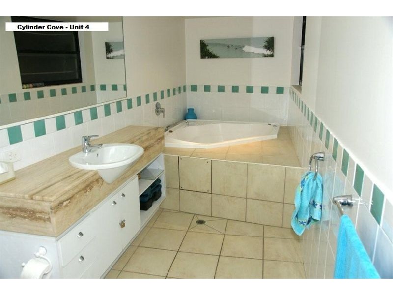 118 Mooloomba Road, Point Lookout QLD 4183