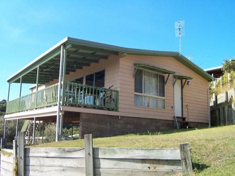 15 George Nothling Drive, Point Lookout QLD 4183