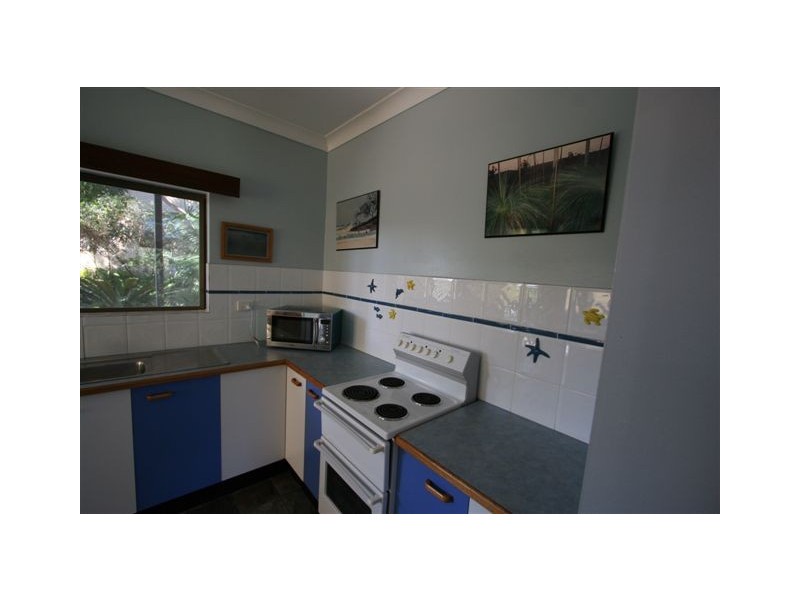 3 Bambara Street, Point Lookout QLD 4183