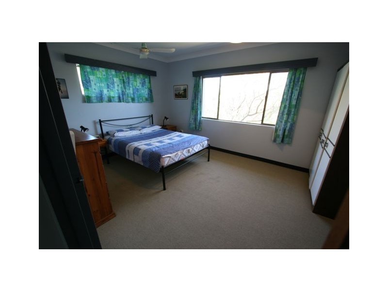 3 Bambara Street, Point Lookout QLD 4183