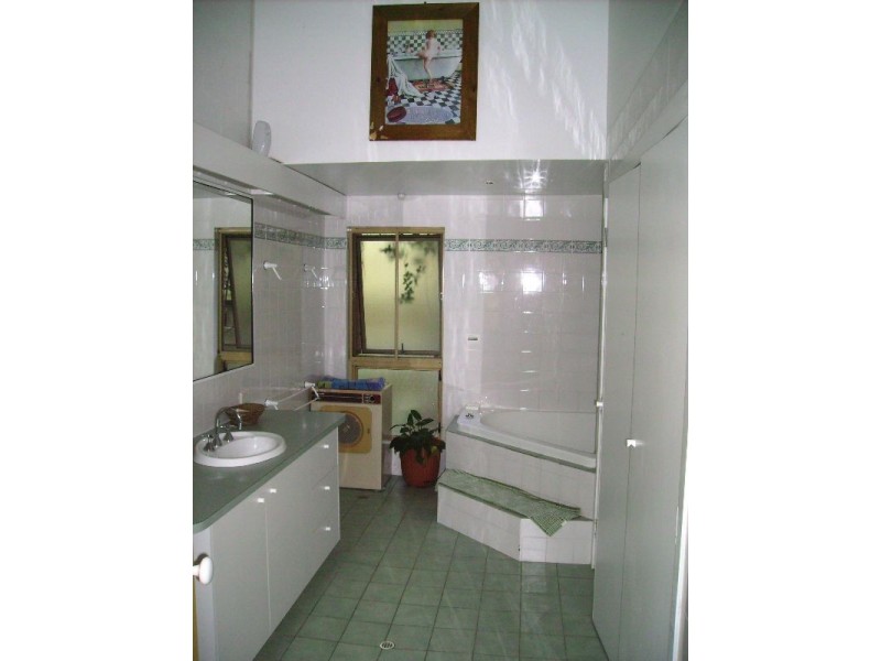 54 Karboora Drive, Point Lookout QLD 4183