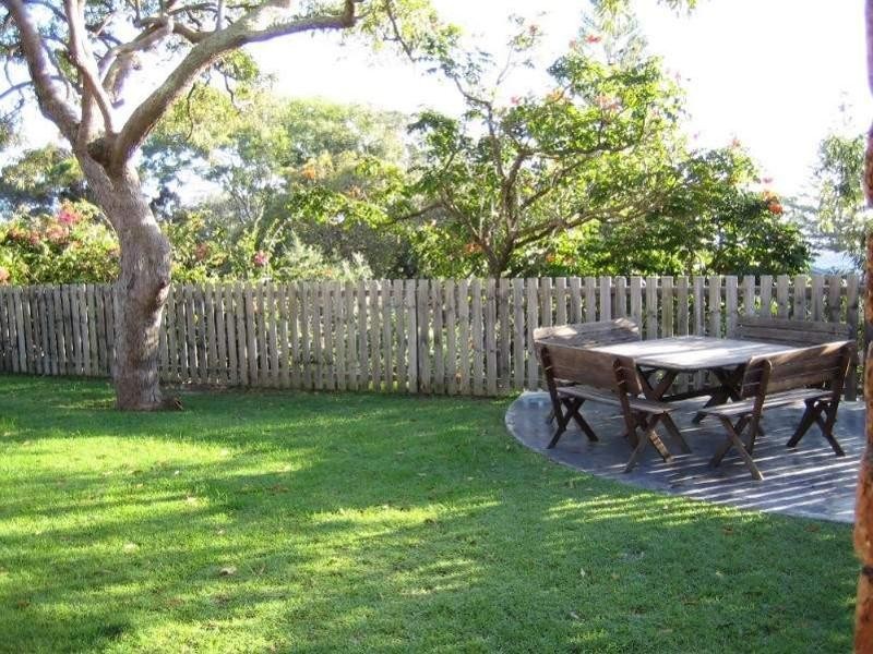 3 Karboora Drive, Point Lookout QLD 4183