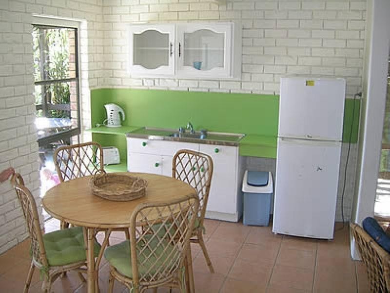 121 Mooloomba Road, Point Lookout QLD 4183