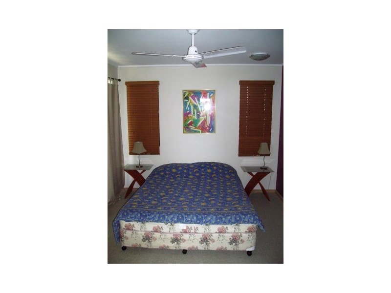 6 Roseby Court, Point Lookout QLD 4183