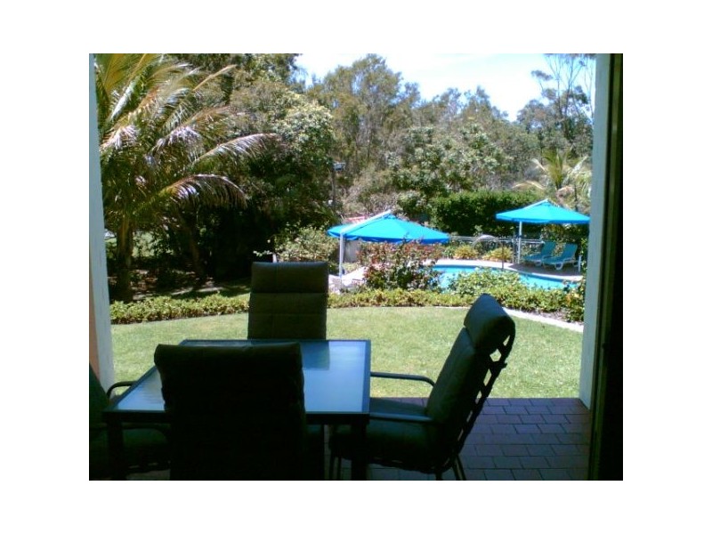 2/41 Dickson Way, Point Lookout QLD 4183