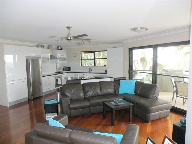 2/31 Cumming Parade, Point Lookout QLD 4183