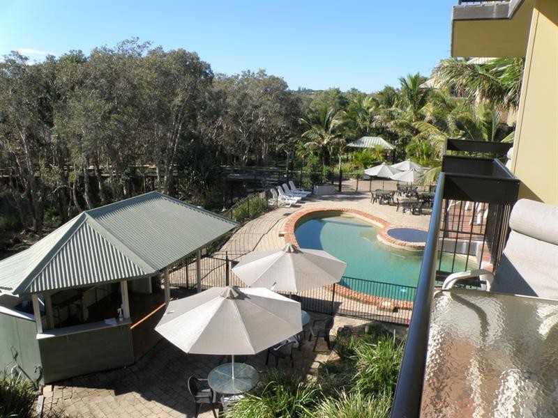 112 Dickson Way, Point Lookout QLD 4183