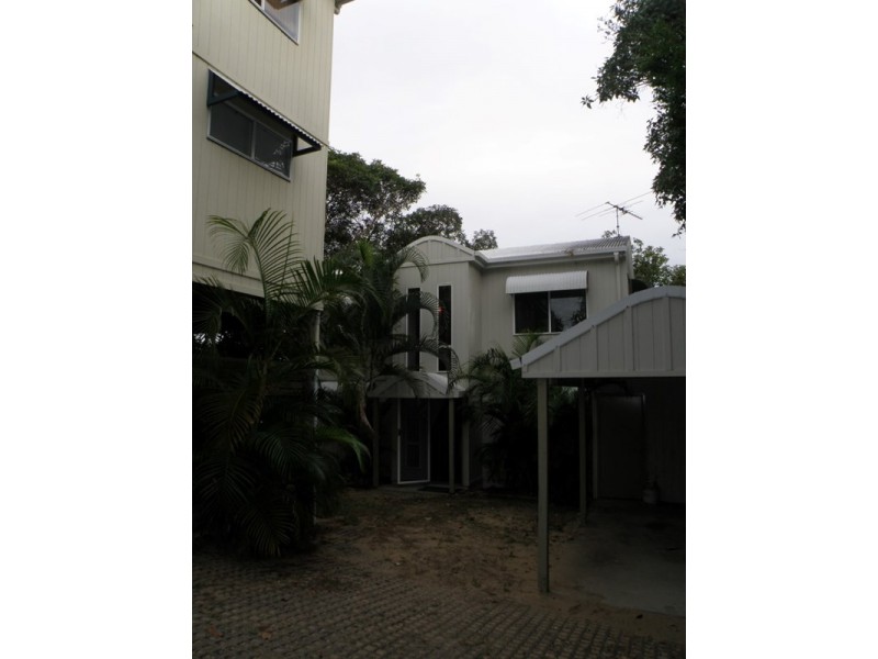 10b Yarrong Road, Point Lookout QLD 4183