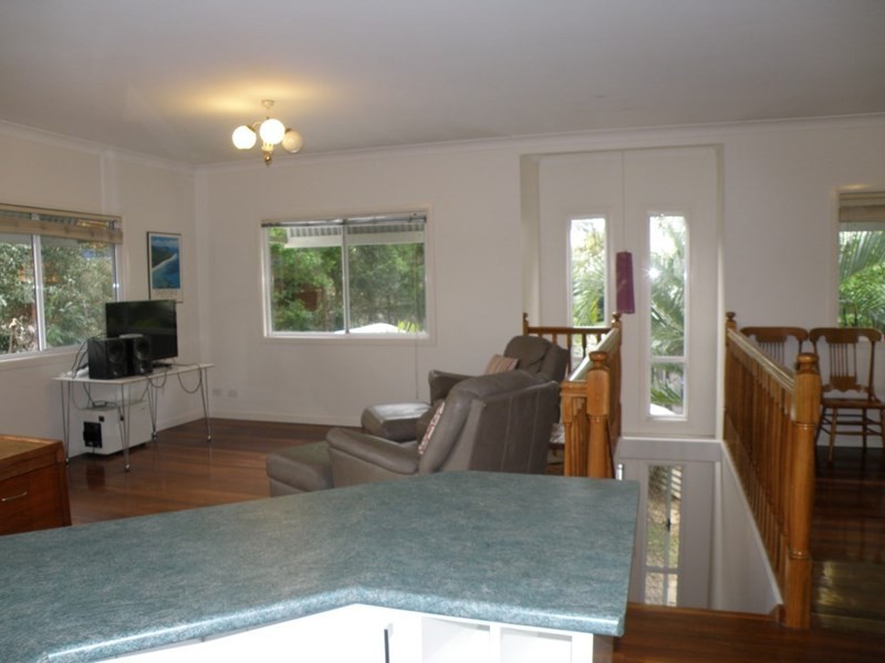 10b Yarrong Road, Point Lookout QLD 4183