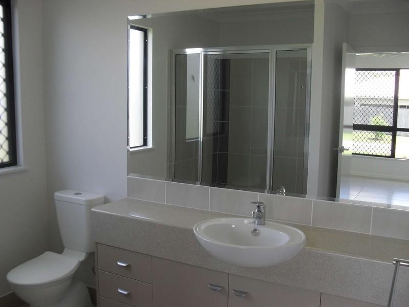 2 Tahlia Court, Mount Louisa QLD 4814