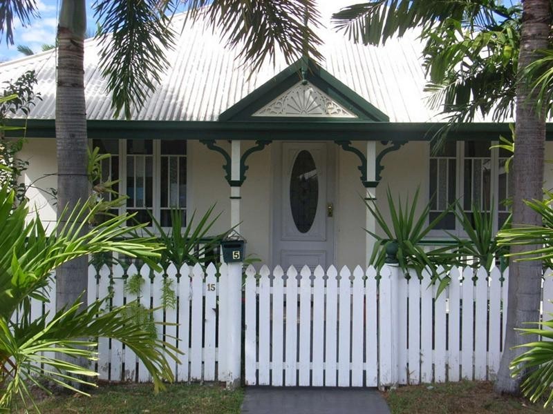 15 Cocos Place, Kirwan QLD 4817