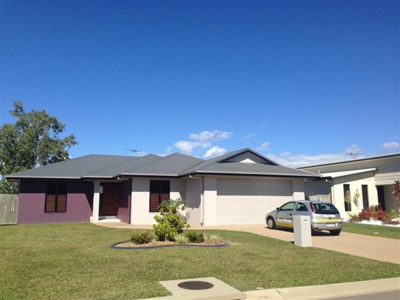 8 Summergold Street, Mount Low QLD 4818