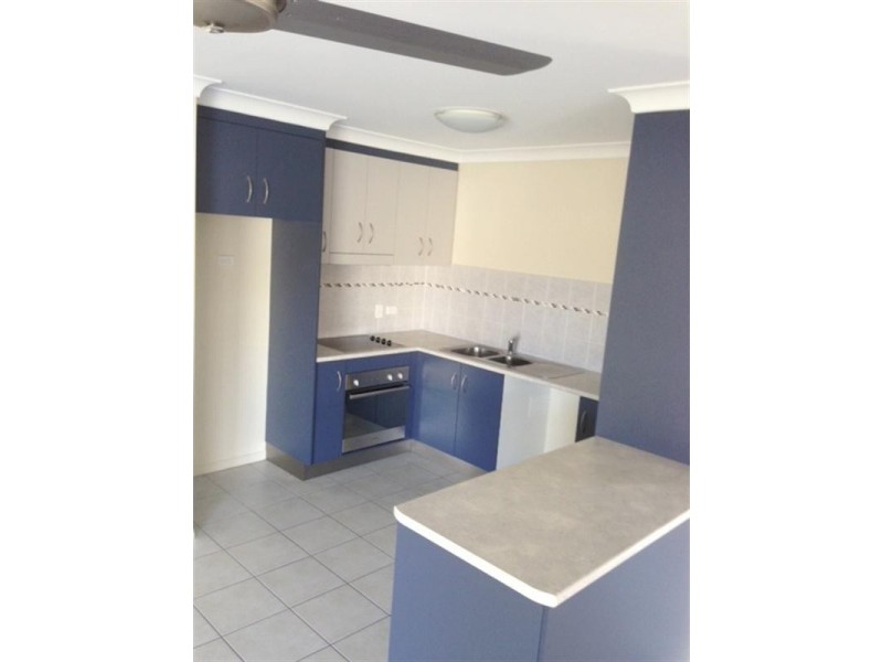 8 Summergold Street, Mount Low QLD 4818