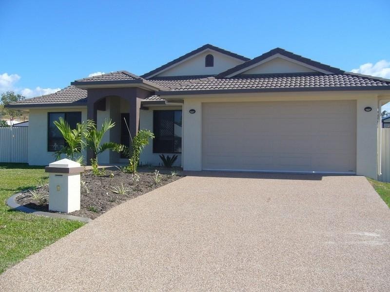 Bushland Beach QLD 4818