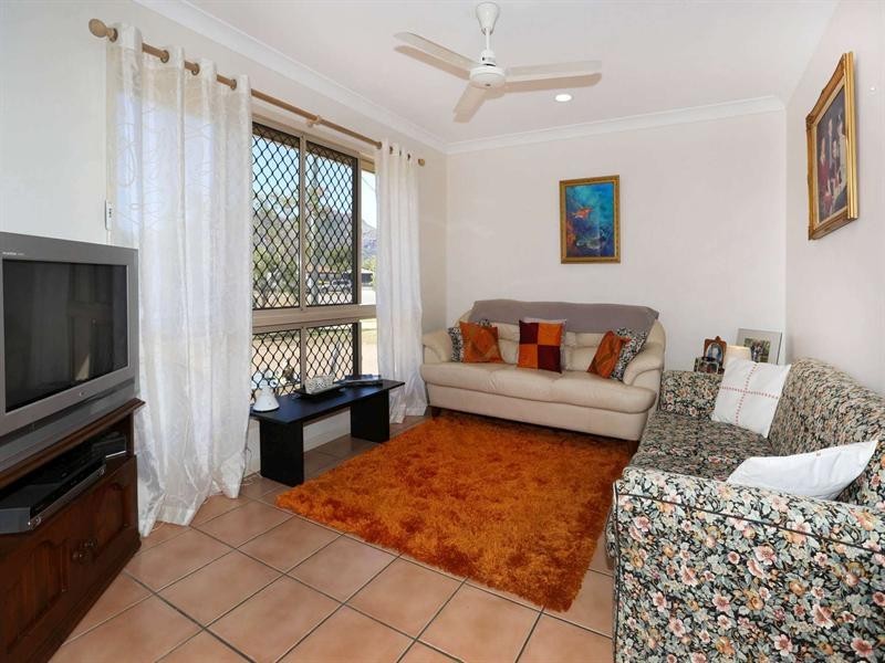 12 Bellamy Drive, Rasmussen QLD 4815