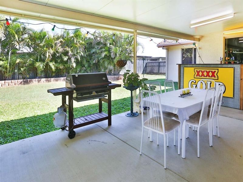 12 Bellamy Drive, Rasmussen QLD 4815