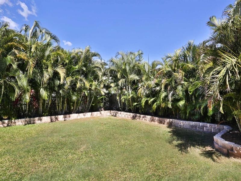 12 Bellamy Drive, Rasmussen QLD 4815