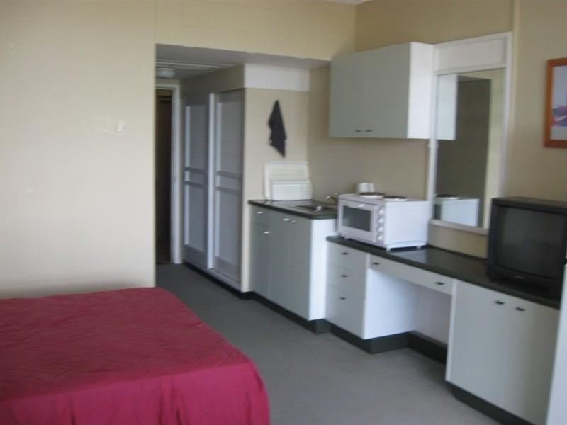 211/75 The Strand, North Ward QLD 4810