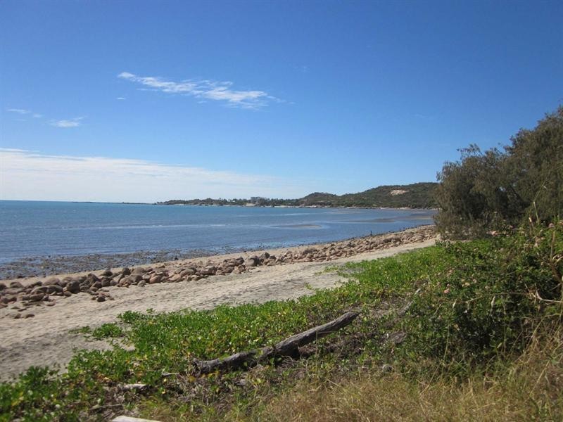 81 Horseshoe Bay Road, Bowen QLD 4805