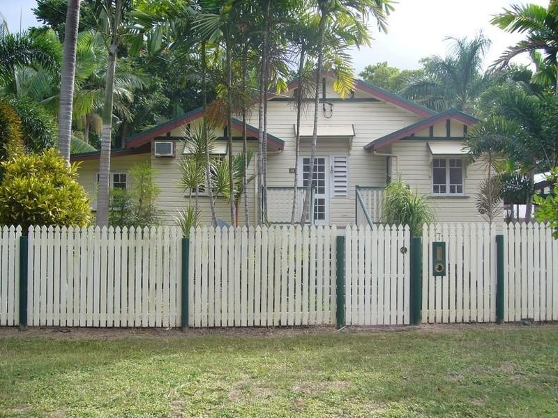 7 Thomas Street, Pimlico QLD 4812