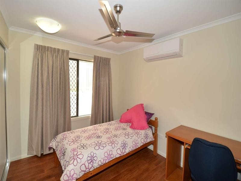 4 Baird Court, Bushland Beach QLD 4818