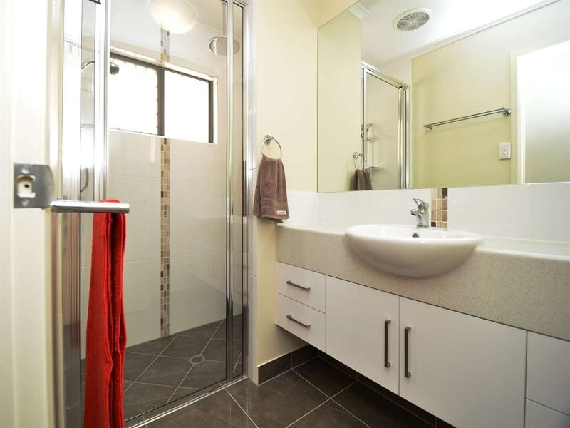 4 Baird Court, Bushland Beach QLD 4818