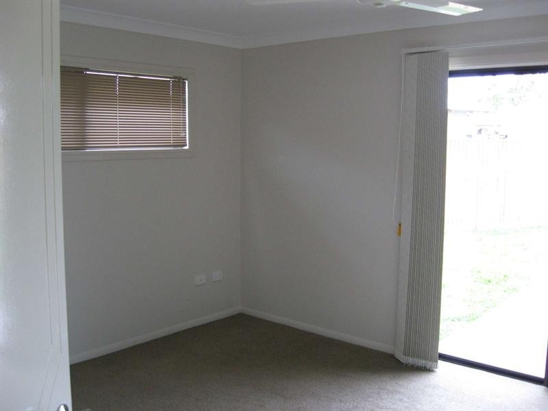 1 Nina Pocket, Bushland Beach QLD 4818