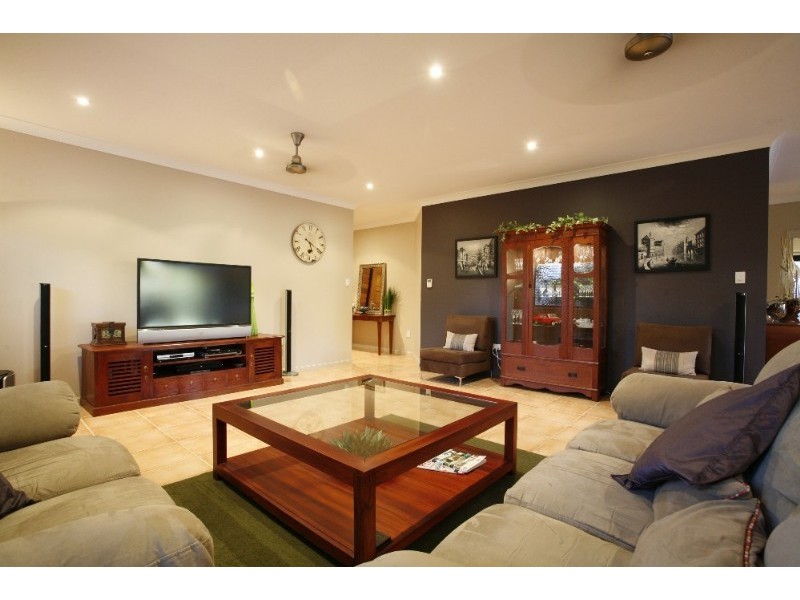 3 Hickory Court, Bushland Beach QLD 4818