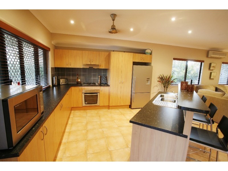 3 Hickory Court, Bushland Beach QLD 4818