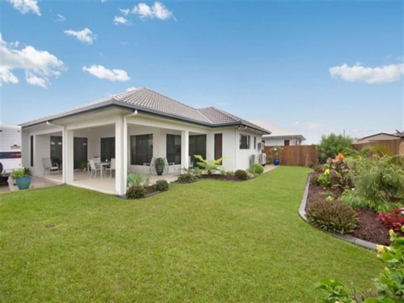 13 Broadwater Terrace, Idalia QLD 4811