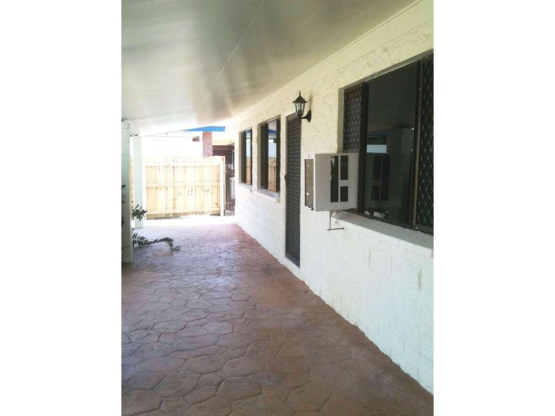 27 Hudson Street, Kirwan QLD 4817