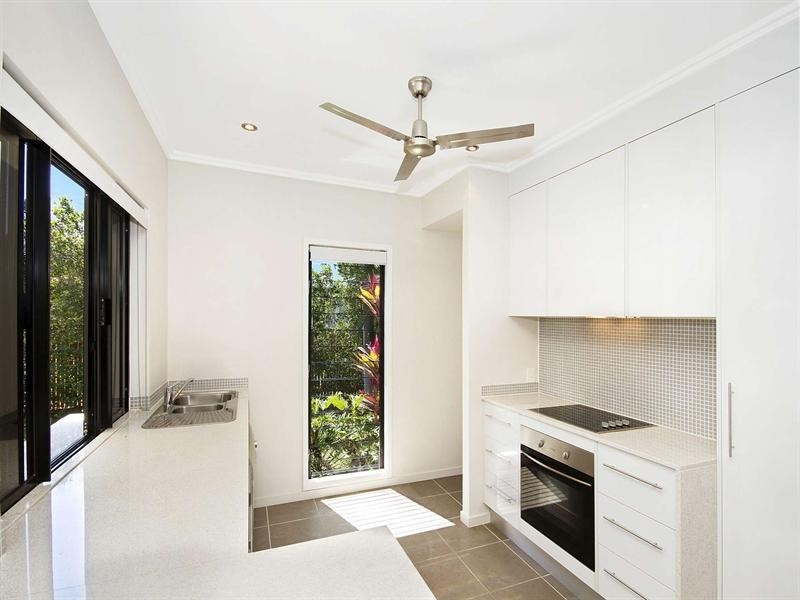 10 Gerard Street, Currajong QLD 4812