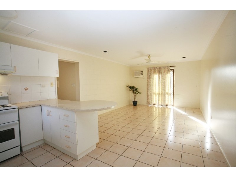 72-74 Railway Avenue, Railway Estate QLD 4810