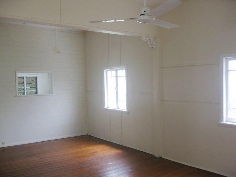 33 Mitchell Street, North Ward QLD 4810