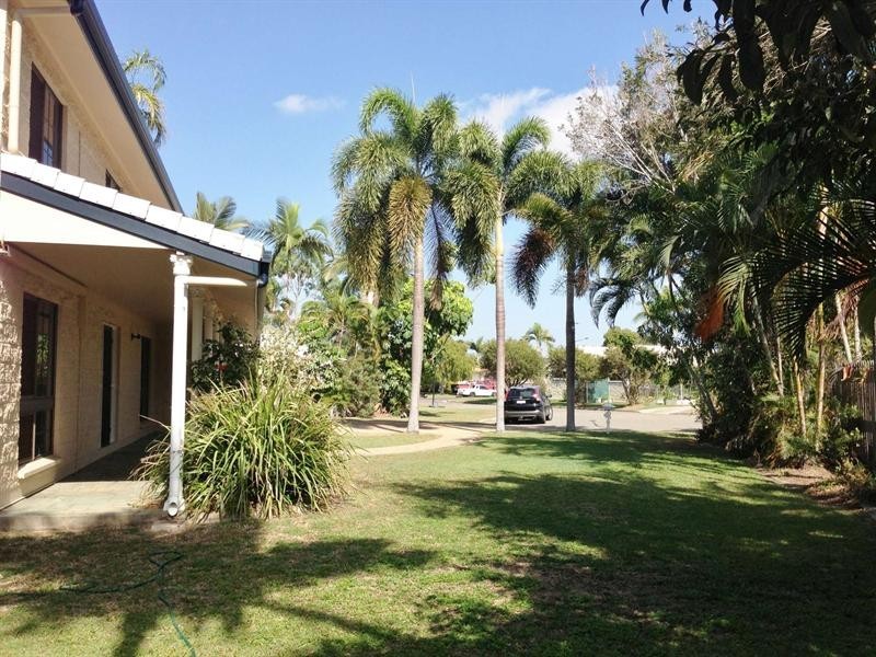 4 Nerine Court, Heatley QLD 4814