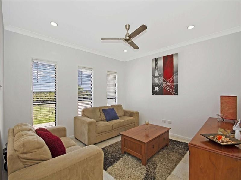 12 Heliconia Court, Mount Louisa QLD 4814