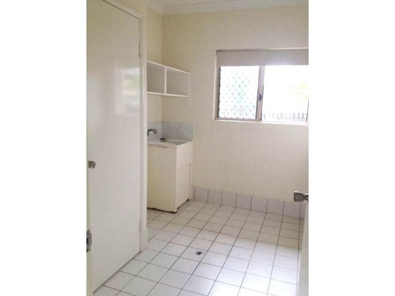 20 Lornsleigh Street, Mount Louisa QLD 4814