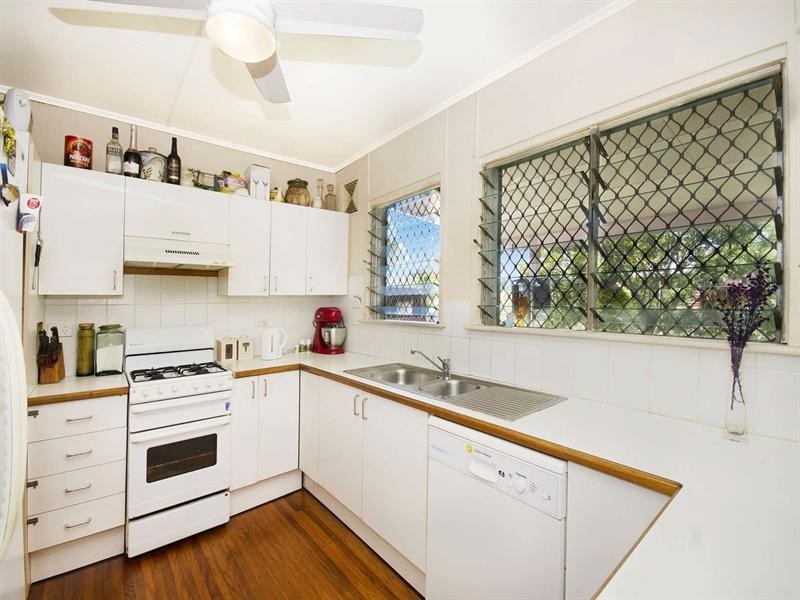 9 Bainbridge Street, Heatley QLD 4814