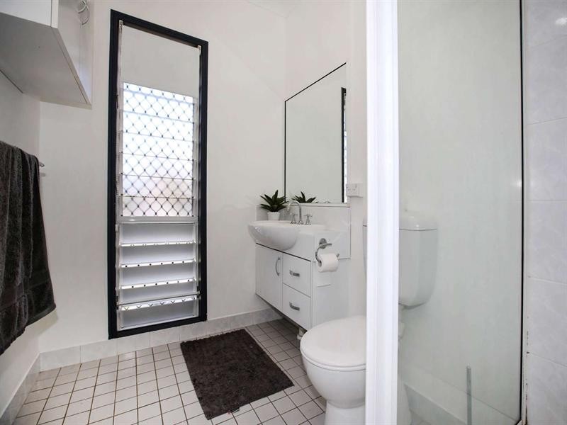 42 Eureka Crescent, Kirwan QLD 4817