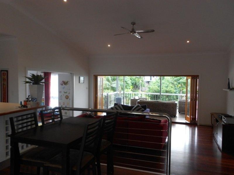 105 Yarrawonga Drive, North Ward QLD 4810