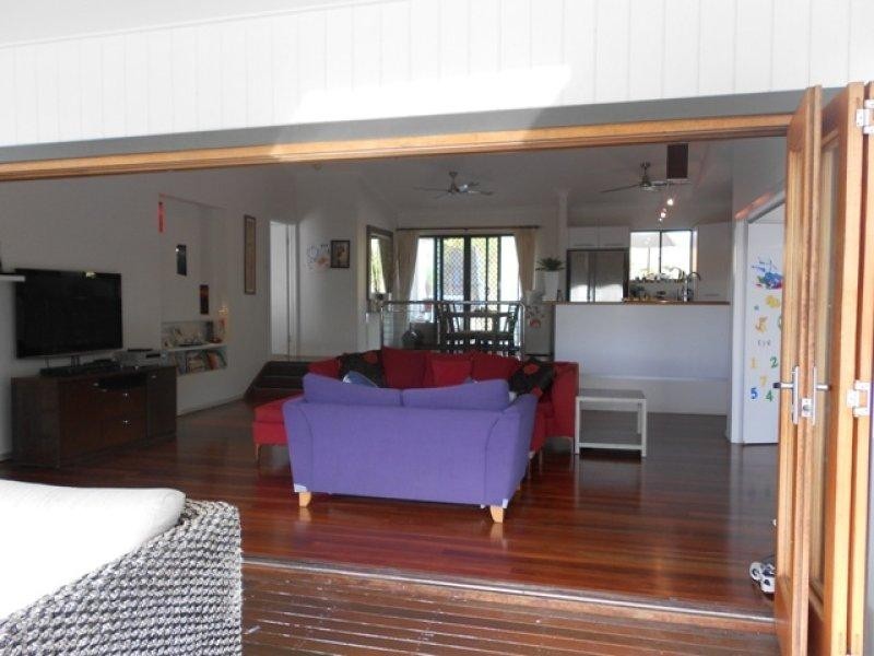 105 Yarrawonga Drive, North Ward QLD 4810