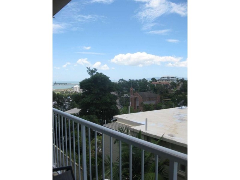 5/6 Hale Street, North Ward QLD 4810