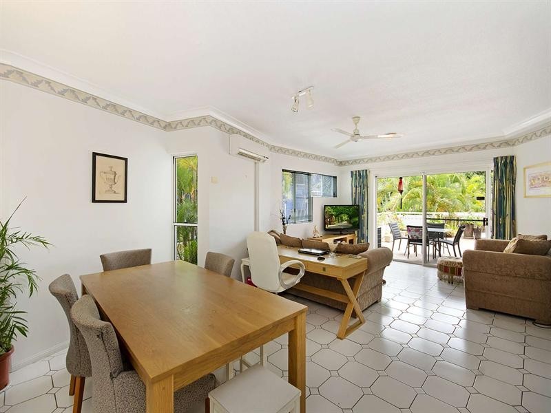 1/8 Paxton Street, North Ward QLD 4810