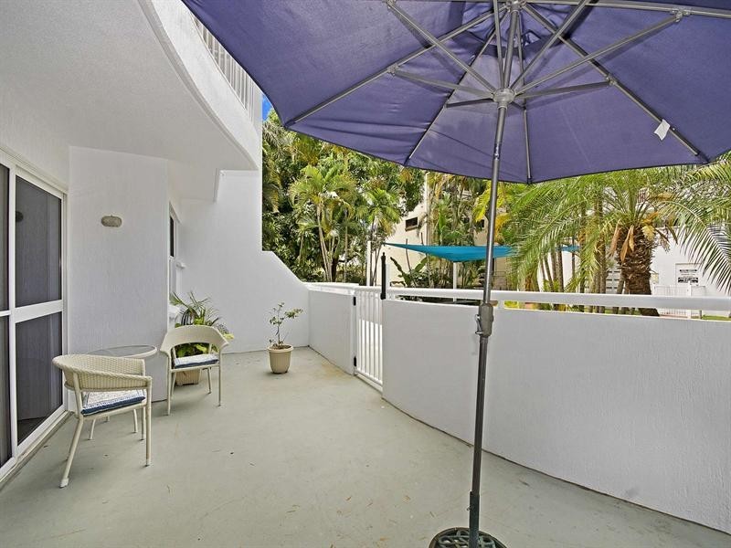 1/8 Paxton Street, North Ward QLD 4810