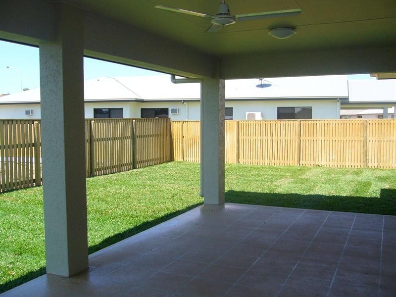 3 Fitzallen Street, Bushland Beach QLD 4818