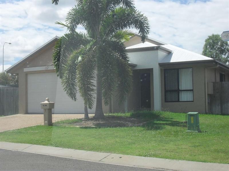 11 Somerville Place, Idalia QLD 4811