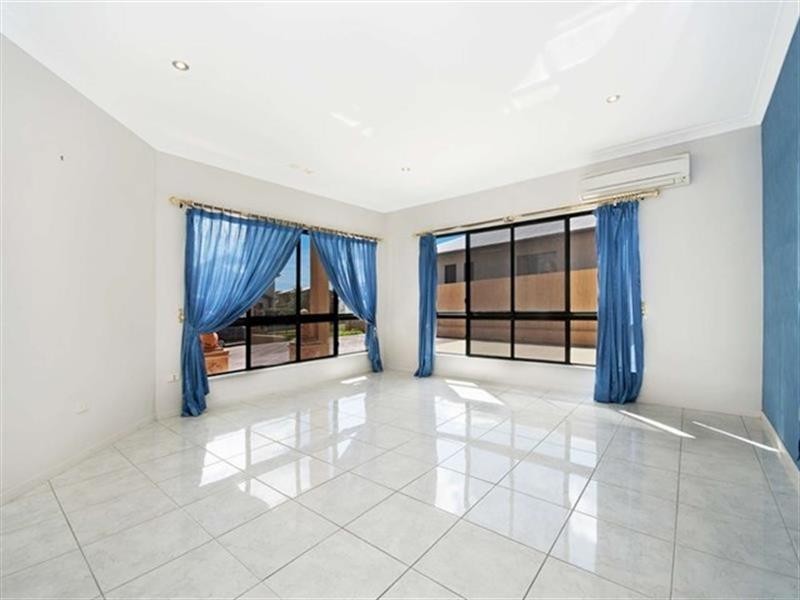 4 Monte Visto Court, Mount Louisa QLD 4814