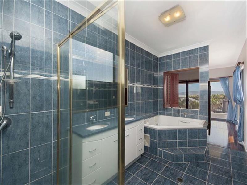 4 Monte Visto Court, Mount Louisa QLD 4814