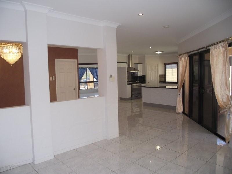 4 Monte Visto Court, Mount Louisa QLD 4814